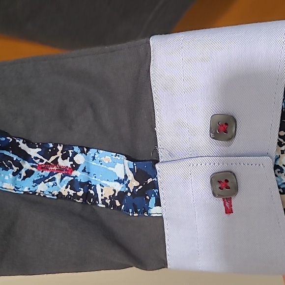 New With Tags.. maceoo Edison V neck casual top. - Picture 7 of 9